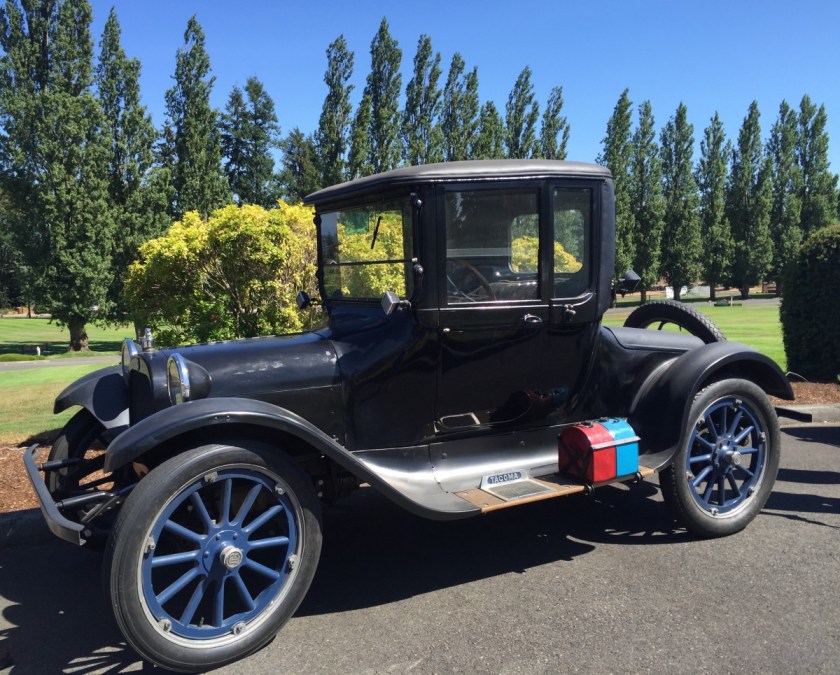 Vintage Car: 1916