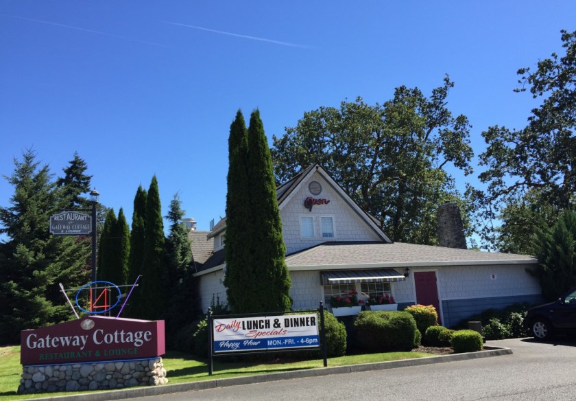 Gateway Cottage: Front