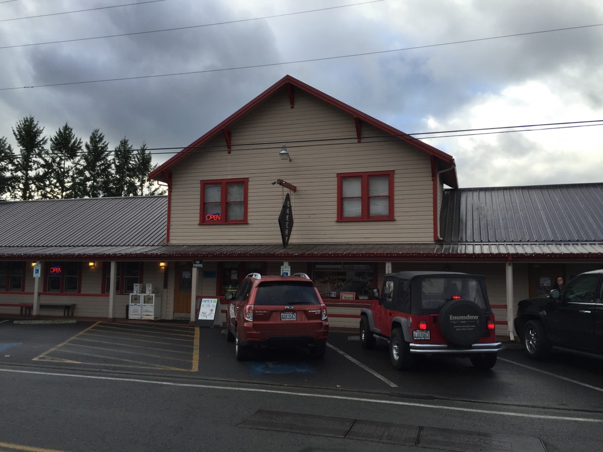 Lunch Bunch: Black Diamond Bakery And&nbsp;Restaurant