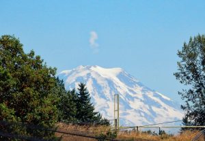 Mount Rainier with plume-like cloud